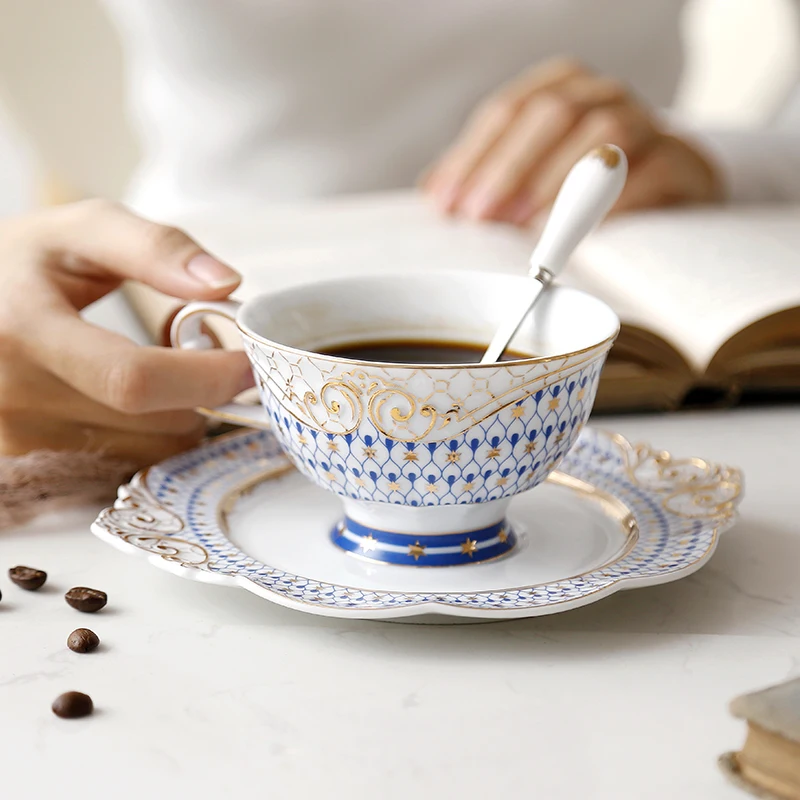 Европейский набор кофейных чашек с ручкой ложка фарфоровые золотые Роскошные