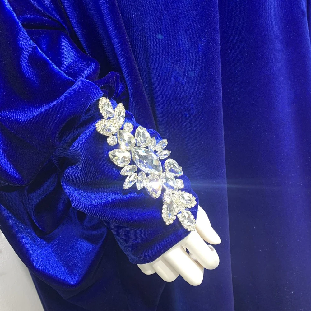 

MD Luxury Velvet Abaya Kimono Dubai 2021 Women Muslim Kaftan African Plus Size Boubou Hijab Dress Elegant Lady Islam Clothing