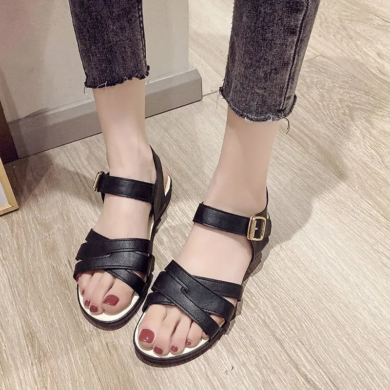 

2021 new fashion velcro and one word buckle ladies breathable black ladies sandals QIWN ladies sandals