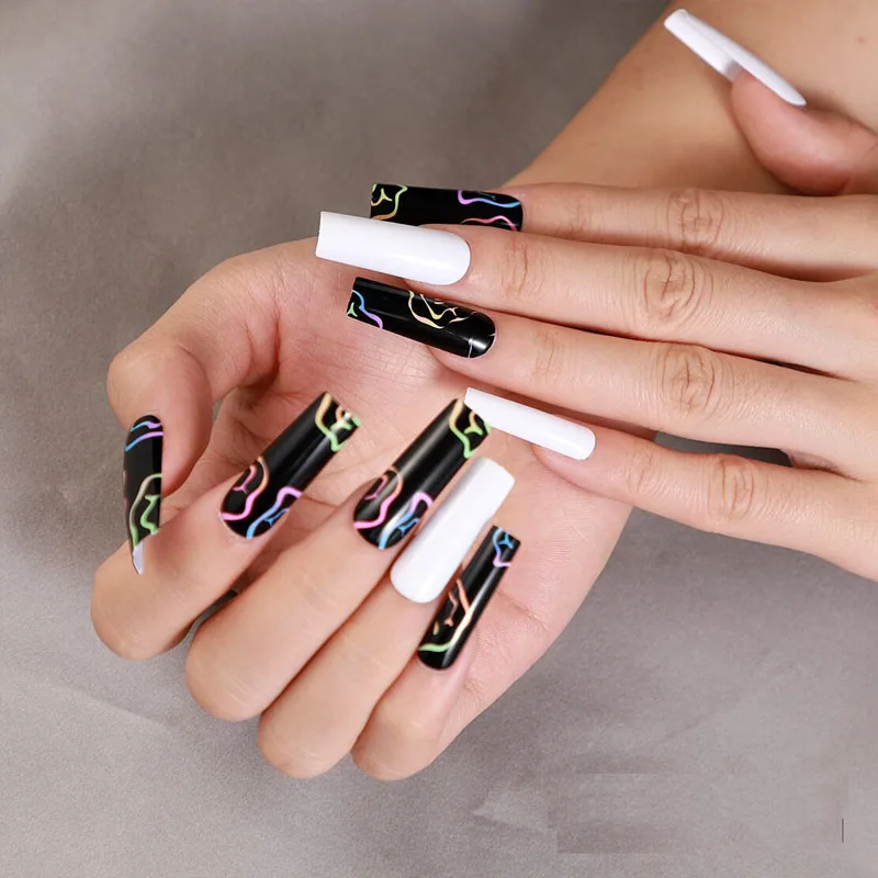 

24pcs/Set Detachable False Nails Square Mixed Black White Wave Fake Nails with Glue Sticker Artificial Nail Decal Art Full Tips