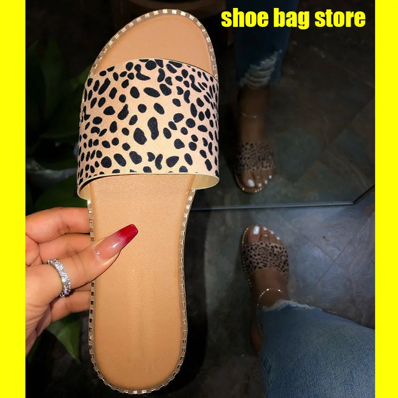 2020 тапочки Новая женская обувь Модные женские шлепанцы Вьетнамки Обувь на