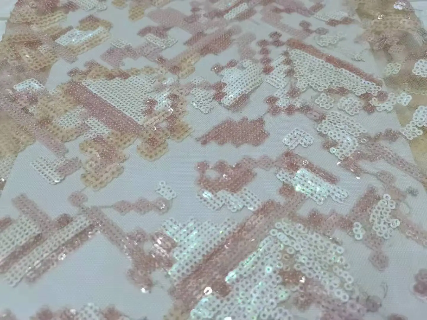 Высокое качество новый дизайн многоцветная вышивка блестками французская сетка