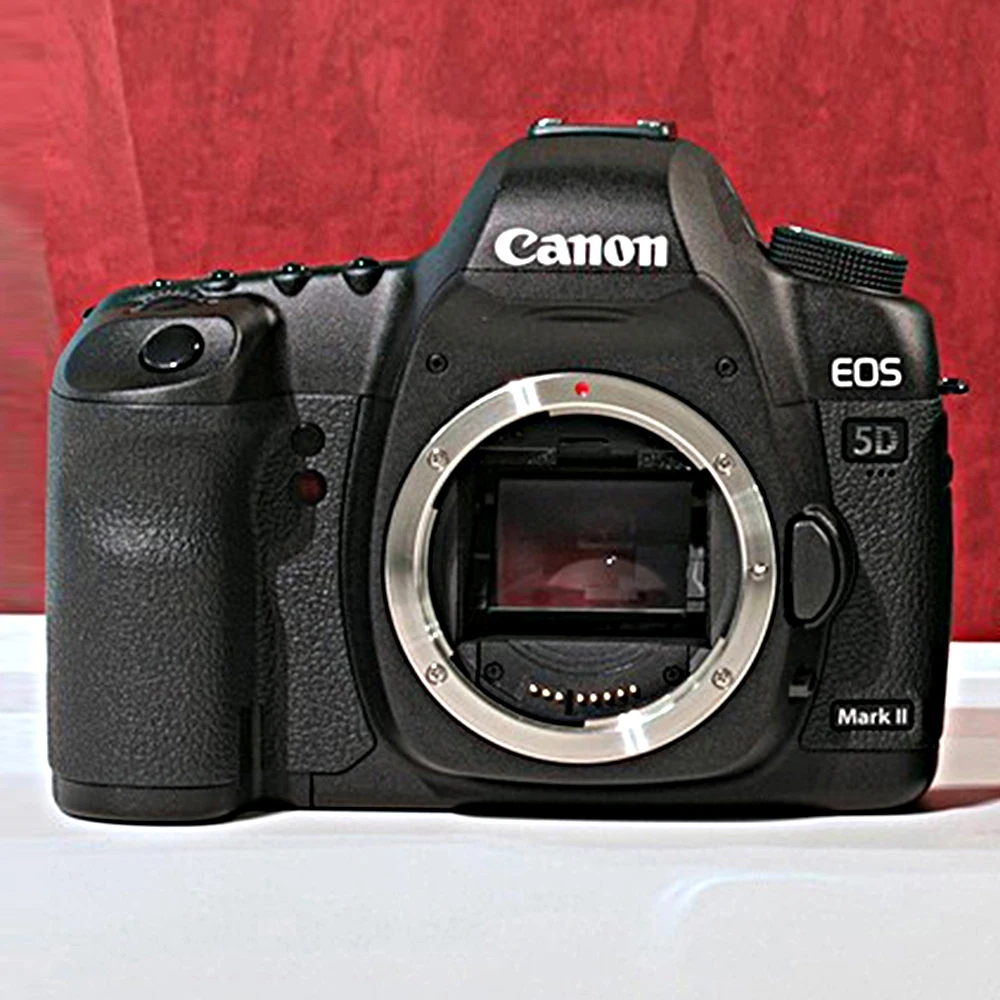 

Полнокадровая DSLR-камера Canon EOS 5D Mark II 5D2