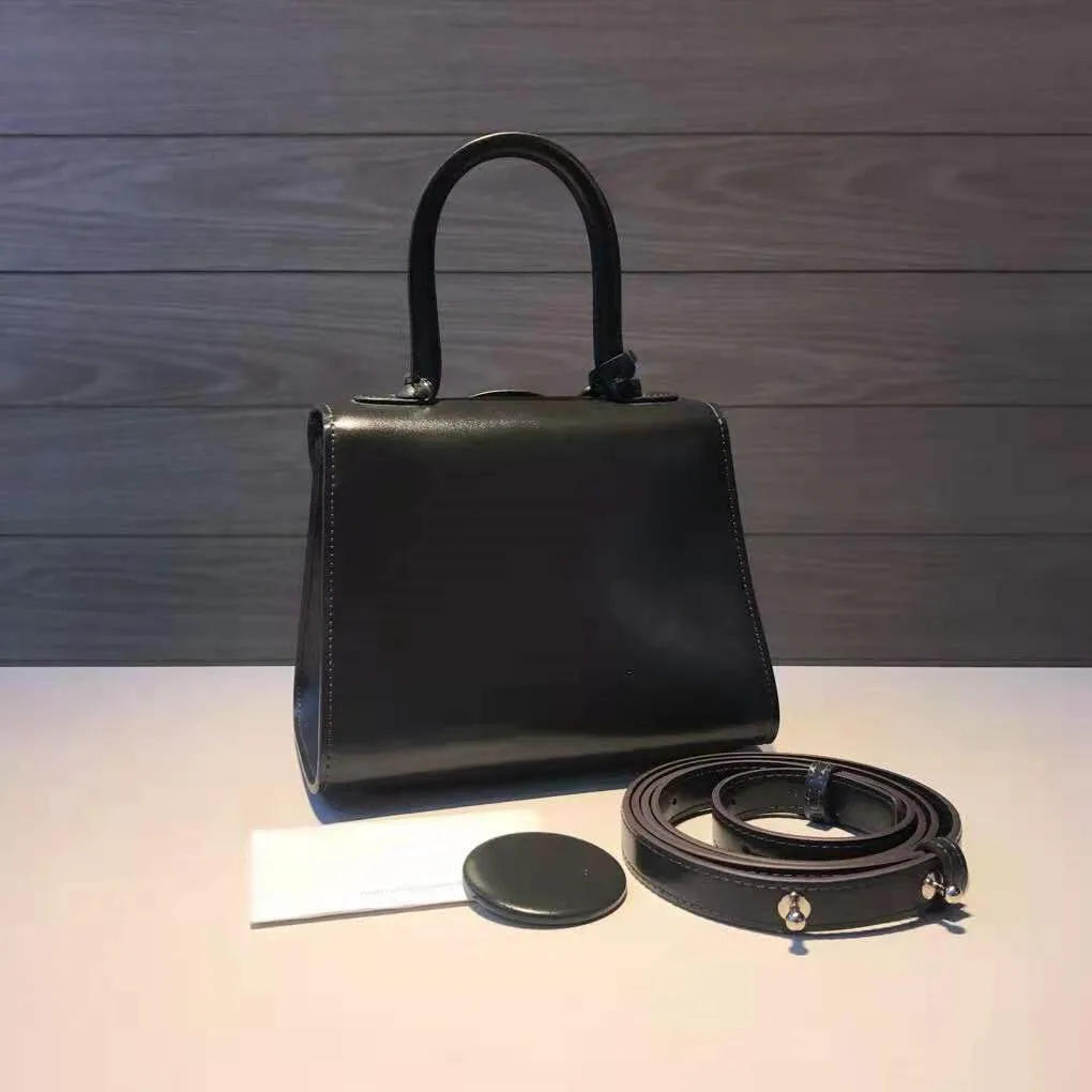 

2021 New Women's High Quality Leather Portable Shoulder Bag