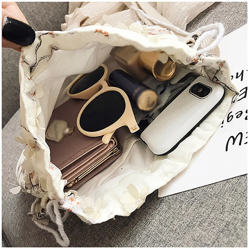 

Fashion trend elegant retroLadies Antique Lace Drawstring Bucket Shoulder Bag Messenger Bag suitable for all clothing A50