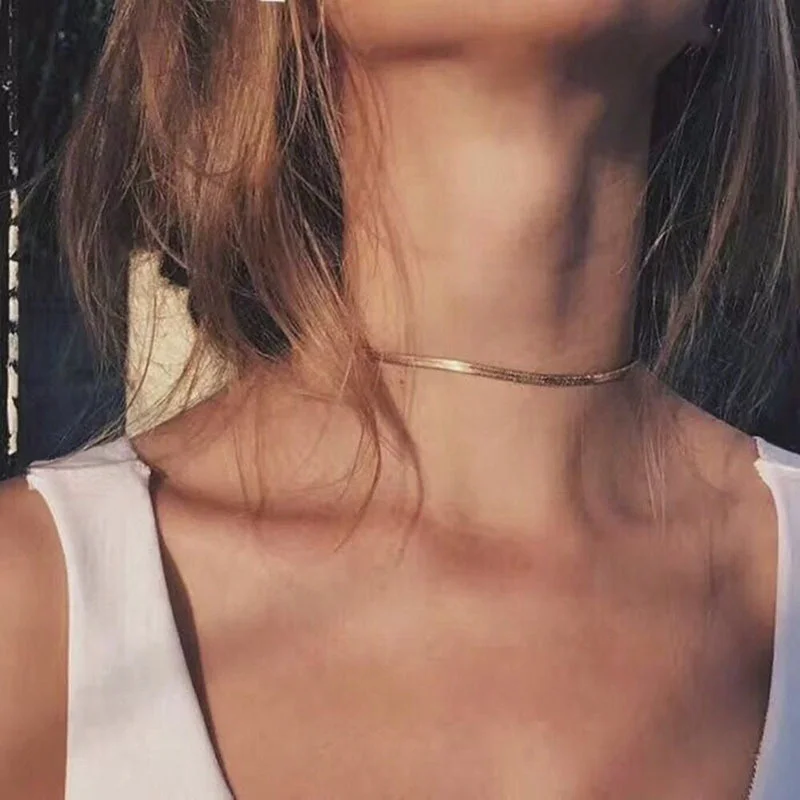 

Kpop Gold Color Women's Neck Chain Choker Necklace Clavicle Minimalist Jewelry On The Neck Pendant 2021 Chocker Collar For girl