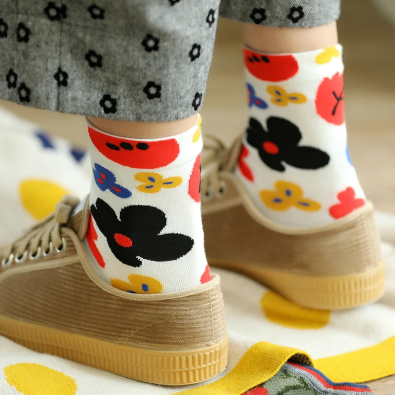 

Cartoon Flower Cute Socks Women Japanese Korean Style Streetwear Skate Harajuku Kawaii Socks Floral Cotton Fashionable 35-43