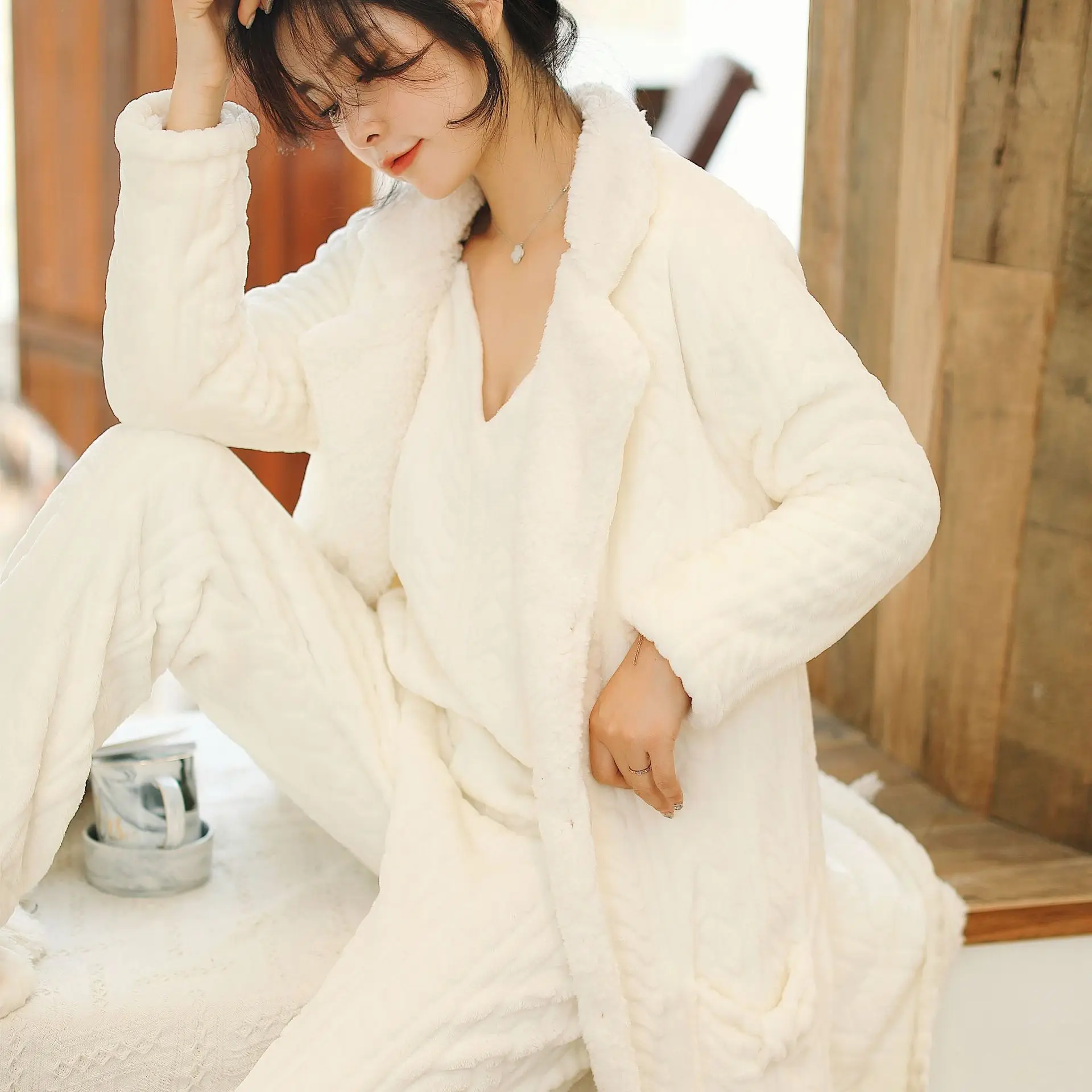 Зимние женские пижамы коралловые флисовые милые дамские Фланелевые домашние