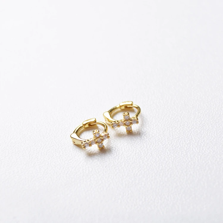 Серьги из стерлингового серебра 925 пробы, модные серьги из циркона, крест, кость, Пряжка для ушей, милые дикие тренды, дикие женские ювелирные украшения для ушей
