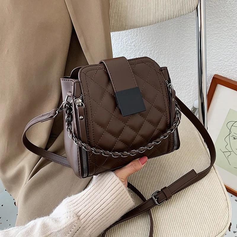 

European and American Women's Large-capacity Tote Bag Rhombic Bucket Bag 2021 Autumn and Winter New One-shoulder Diagonal Bag