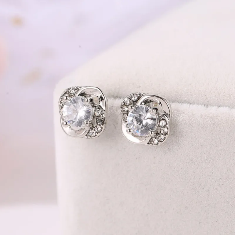 

Temperament Copper Ear Studs Trendy Simple Earrings
