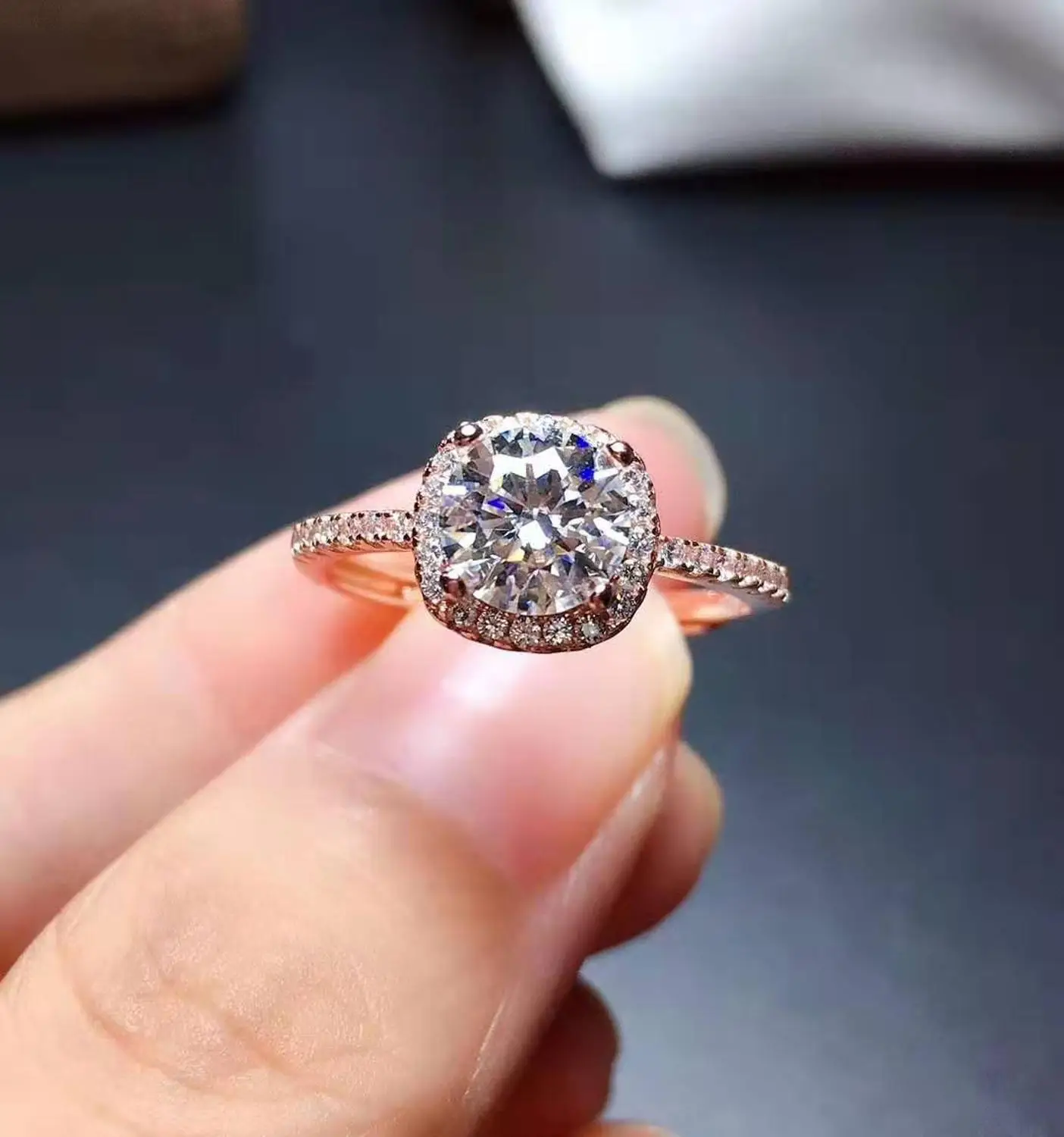 Высокое качество 1 карат муассанит со стразами модные простые женские S925