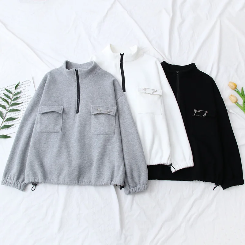 

2020 Winter Sweatshirt White Warm Tops Plush Black Bottom Casual Wear Pins Pockets Chains Zipper Stand Collar Hoodies Women
