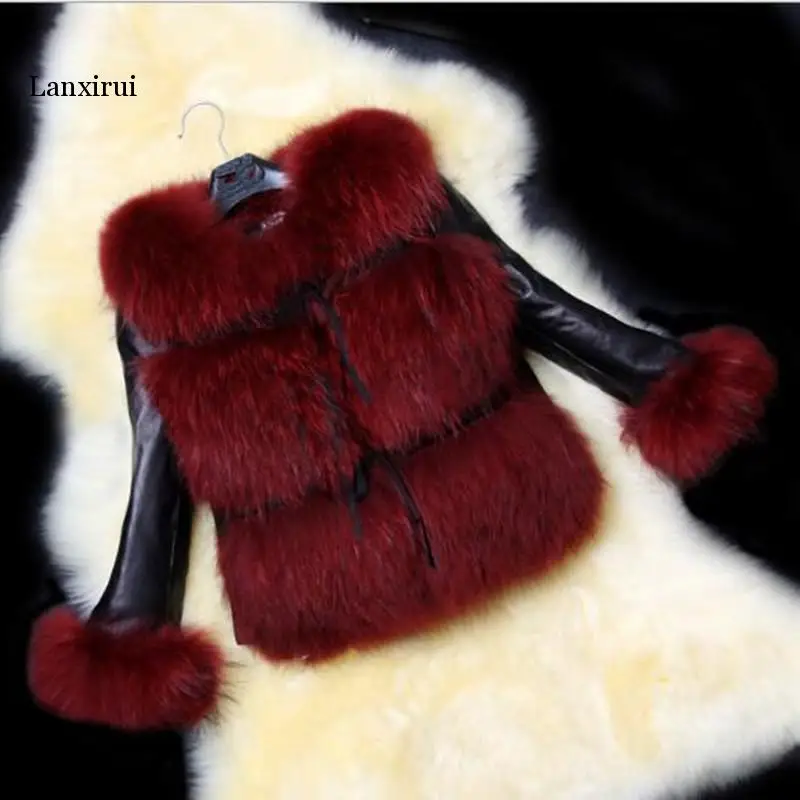 Женская короткая куртка из ПУ кожи с имитацией лисьего меха | одежда