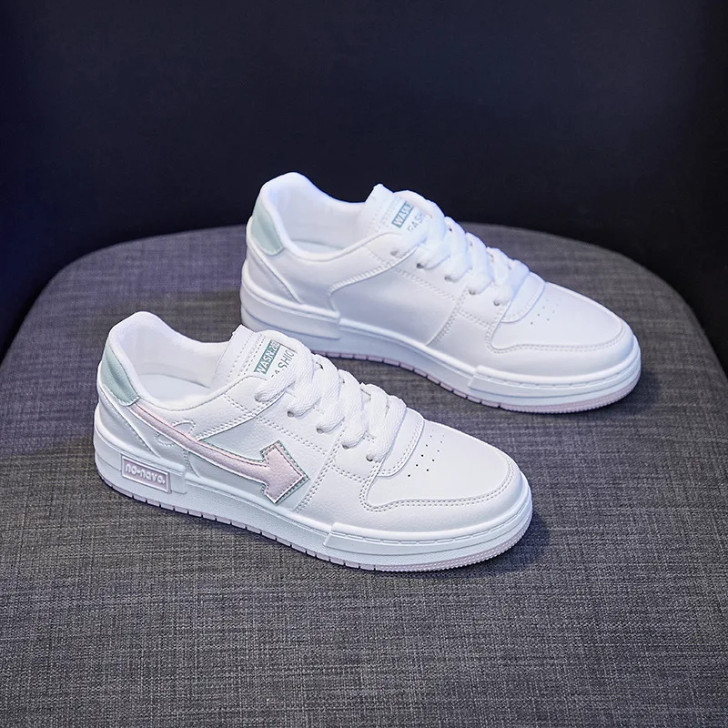 

2021 New Spring Women Casual Shoes Breathable Leather Fashion Arrows Striped Comfortable Girl White Leisure Flat Shoes Sneakers