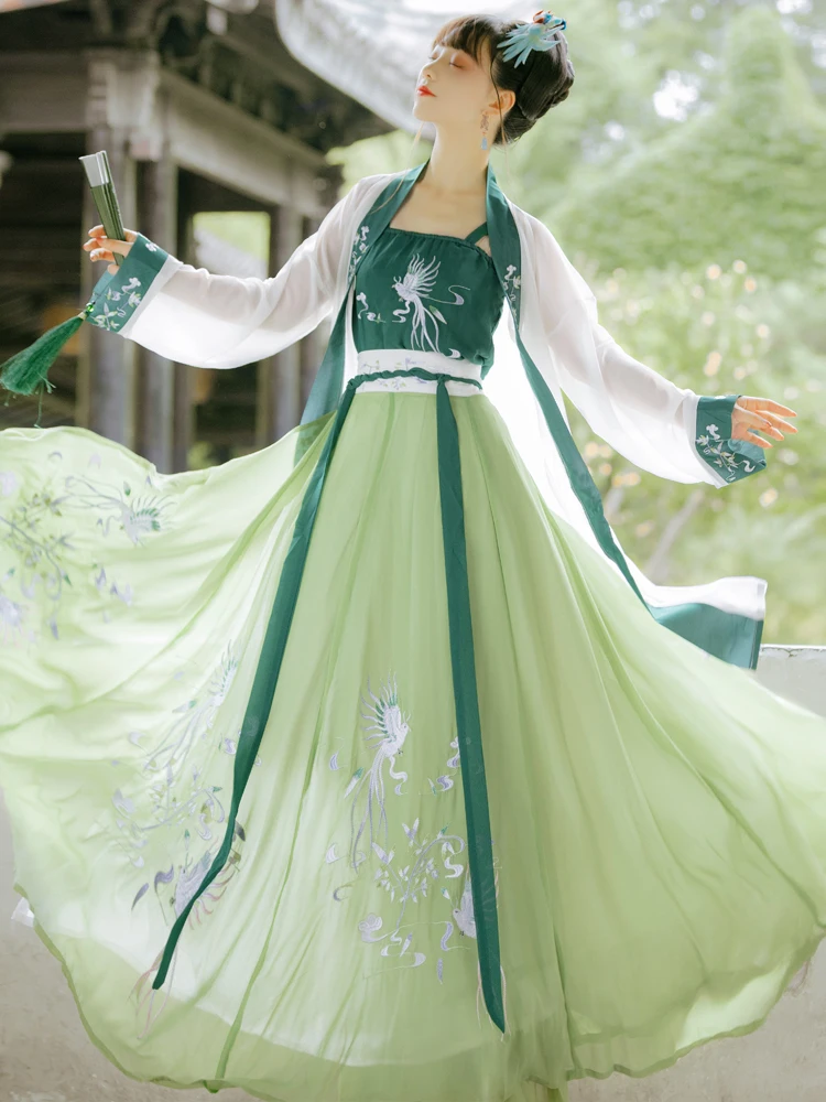 

Three Piece Suit of Hanfu Dresses for Women in Song Dynasty Chinese Traditional Style Folk Oriental Ancient Clothes