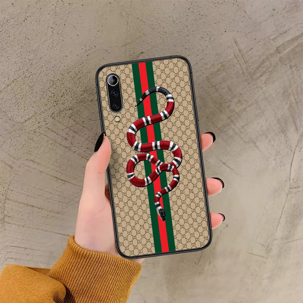 

Italian Luxury Brand Snake Bee Doraemon Phone Case For Xiaomi Mi Note 10 A3 9 MAX 3 A2 8 9 Lite Pro Ultra black Cell Luxury