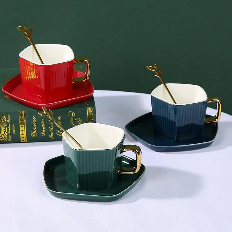 

Креативные красочные пятиугольные керамические чашки Изысканная Золотая кофейная чашка и блюдце чашка кружки Стеклянная чайная чашка коф...