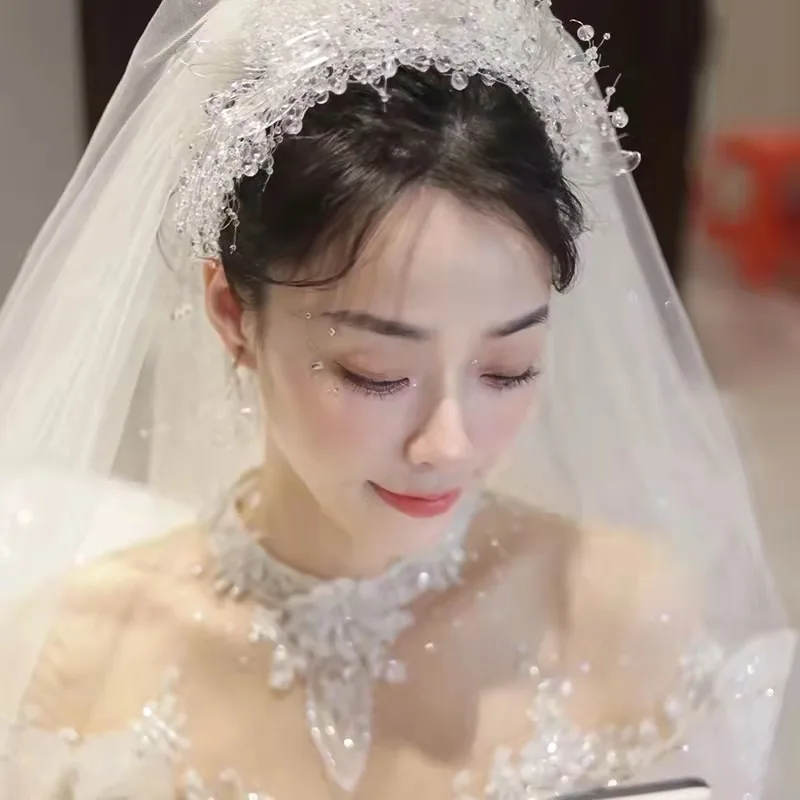 

1Set Handmade Bride Jewelry Shiny Crystal Hair Clip and Earring Beautiful Headdress Hair Clip and Earring Set NIN668