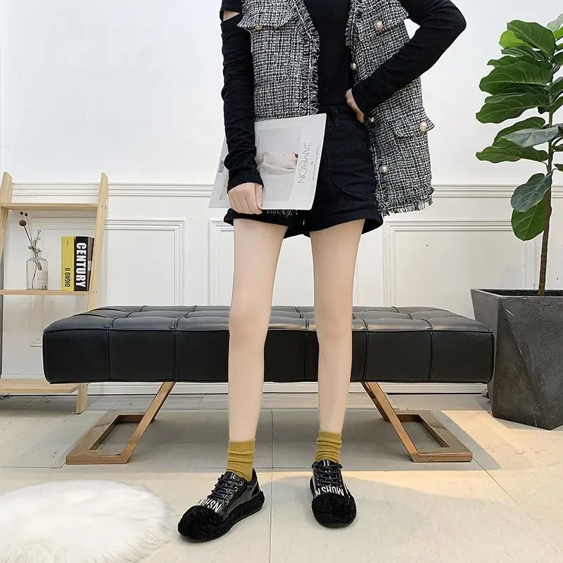 

Korean version of fur shoes lace flat bread shoes women metal buckle board shoes cotton shoes winter peas women's shoes ins