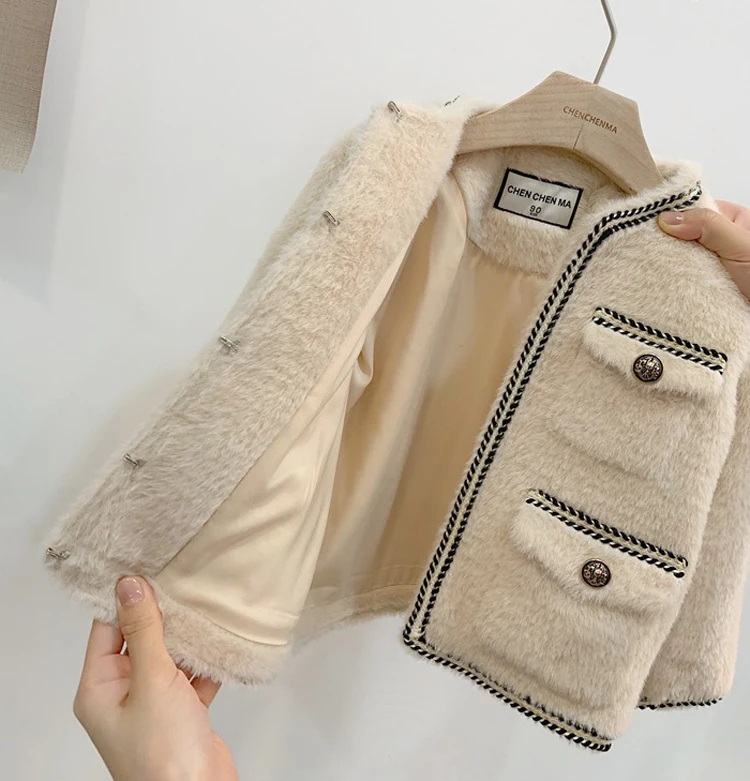

Children's clothes Baby girl's woollen small fragrance wind coat