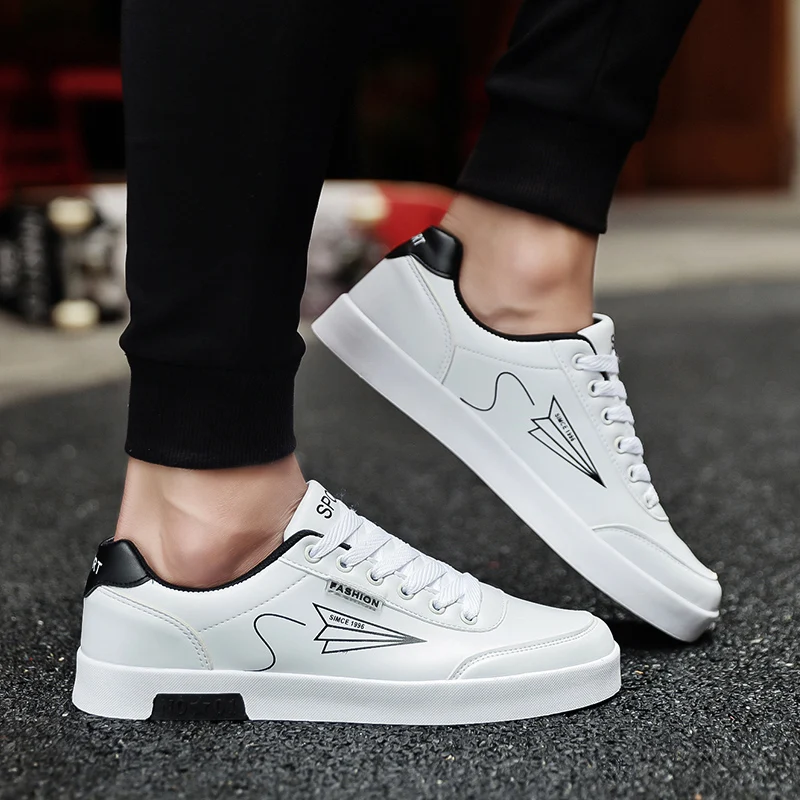 

New Arrival 2020 Sneakers Men Classic Men Vulcanize Shoes Fashion White Sneakers Men Lightweight Men Shoes Soft Flat Male Shoes