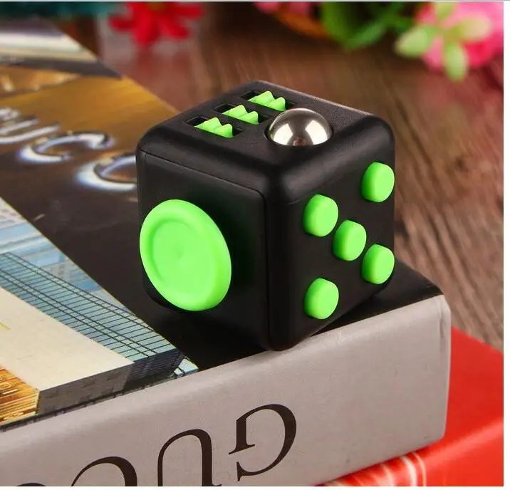 

Squeeze Stress Reliever Gifts Cube Relieves Anxiety and Stress Juguet For Adults Children cube Desk Spin Toys