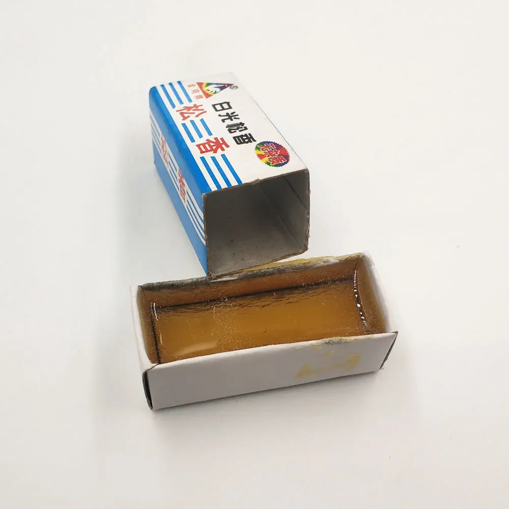 Канифольный флюс для припоя используемый с Оловянным припоем