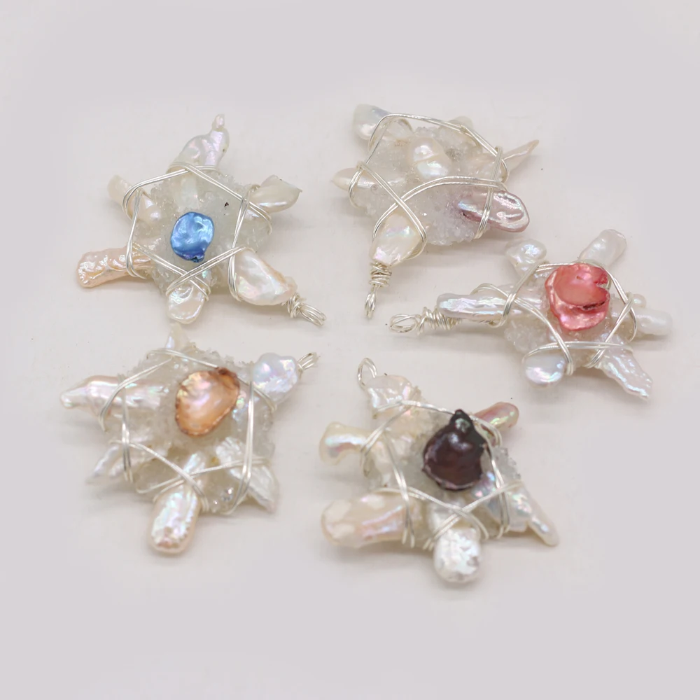 

Natural Semi-precious Stone Pendant Small Turtle-shaped Pearl Crystal Bud Wrapped Silver Pendant for Making Necklace Accessories