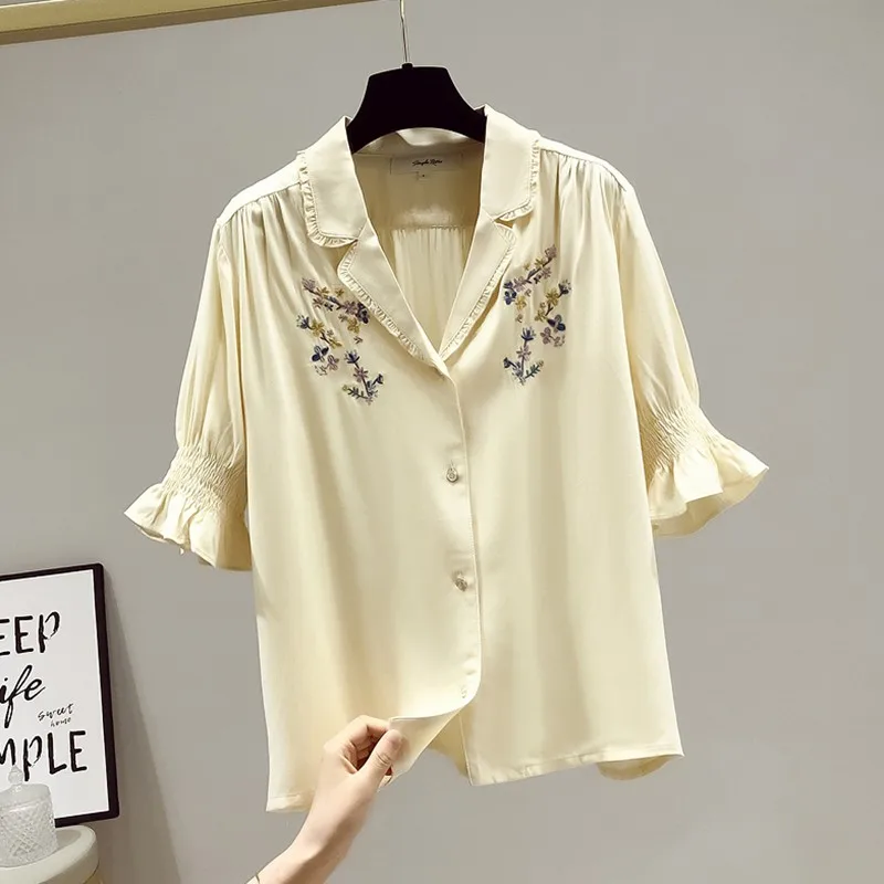 

Women Summer Elegant Shirts New Arrival 2021 Fashion Vintage Style Floral Embroidery Flare Sleeve Loose Ladies Casual Tops W372