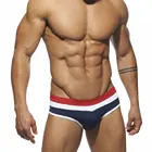 Новый мужской треугольный купальник Европейская и американская мода спортивный купальник мужской треугольный купальник с цветными блоками пляжная одежда бикини