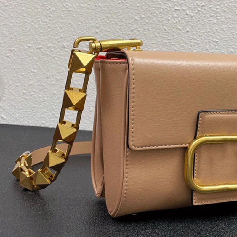 

New retro punk style flip bag fashion lady rivet metal chain bag shoulder bag messenger bag