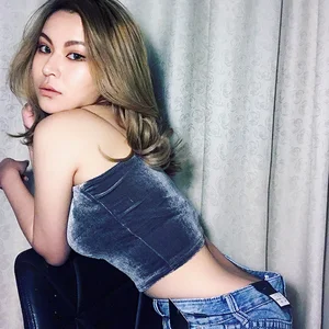 2020 Для женщин Вельветовая куртка в Корейском стиле однотонные Цвет короткие сексуальные черные с открытой спиной женский галстук-бабочка золото бархат Bralette уличная одежда кроп-топ розовый бюстье Q116