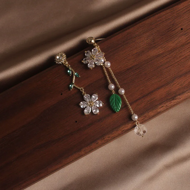 Блестящие боковые новые аксессуары циркониевые серьги гвоздики с цветком для