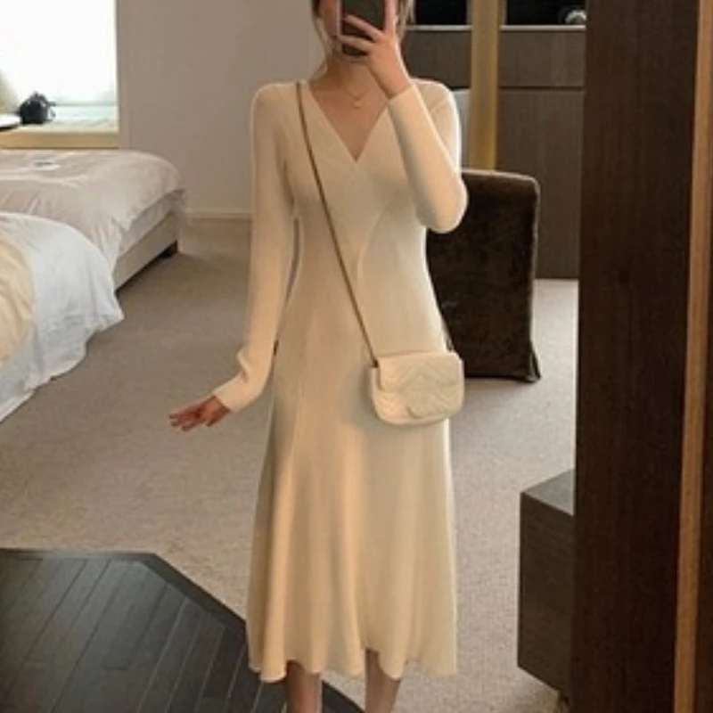 

Women Autumn Winter Vintage Midi Dresses V Neck Long Sleeve Sweater Vestido Office Lady Elegant Slim Knitted Maxi Dress