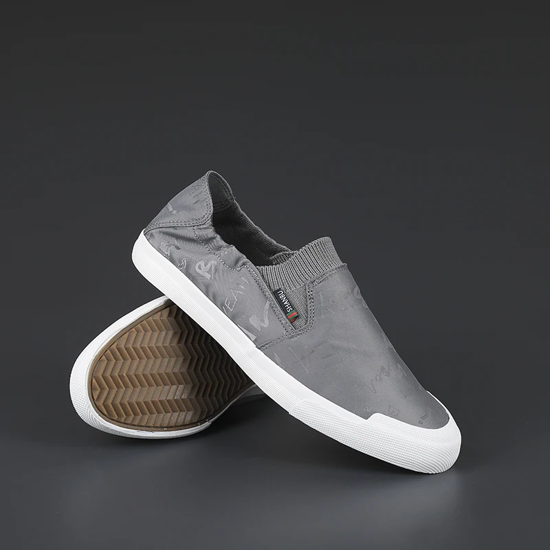 

New Arrival Casual Man Shoes Black Gray Youth Fashion Men Shoes Oxford Fabric Mens Flats Sneakers Slip-On Men Walking Shoes