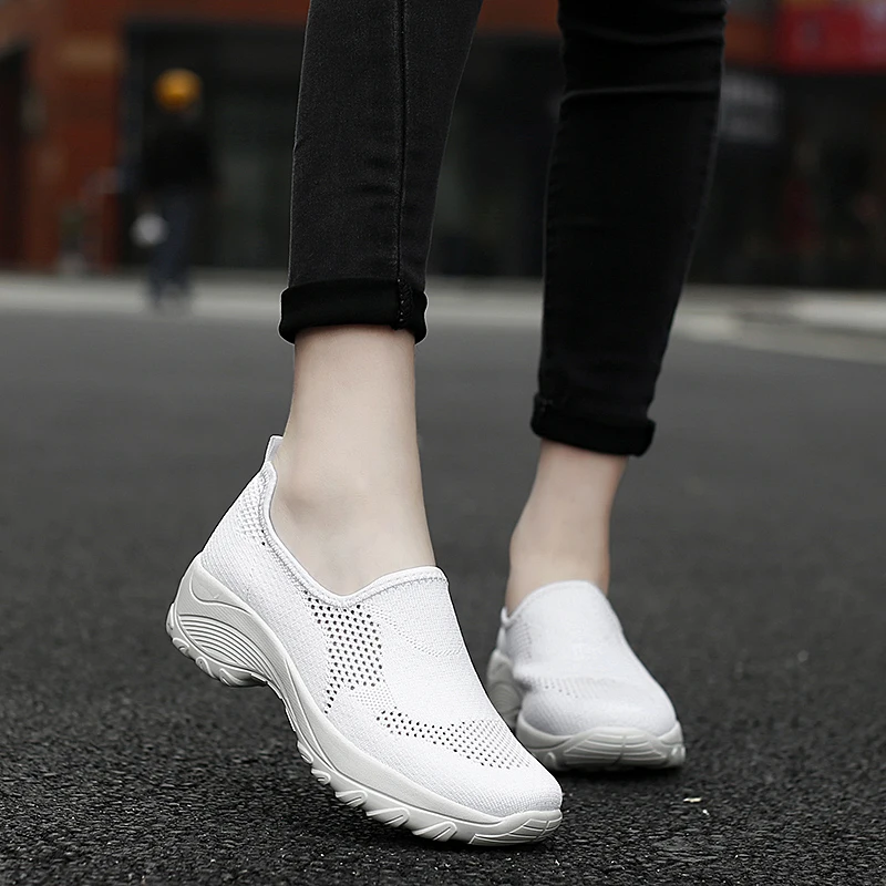 Кроссовки Женская белая Вулканизированная обувь Легкие лоферы без застежки