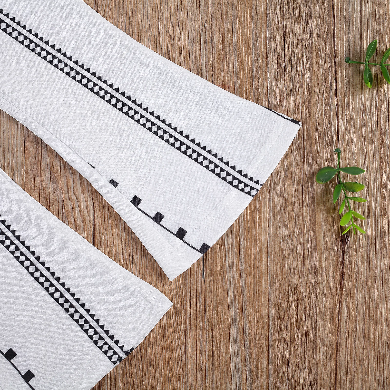 

Children's 2pc Set Toddler's Trumpet Long Flare Sleeve Crew Neck Top Striped Stretch Flared Trousers 2-6Years