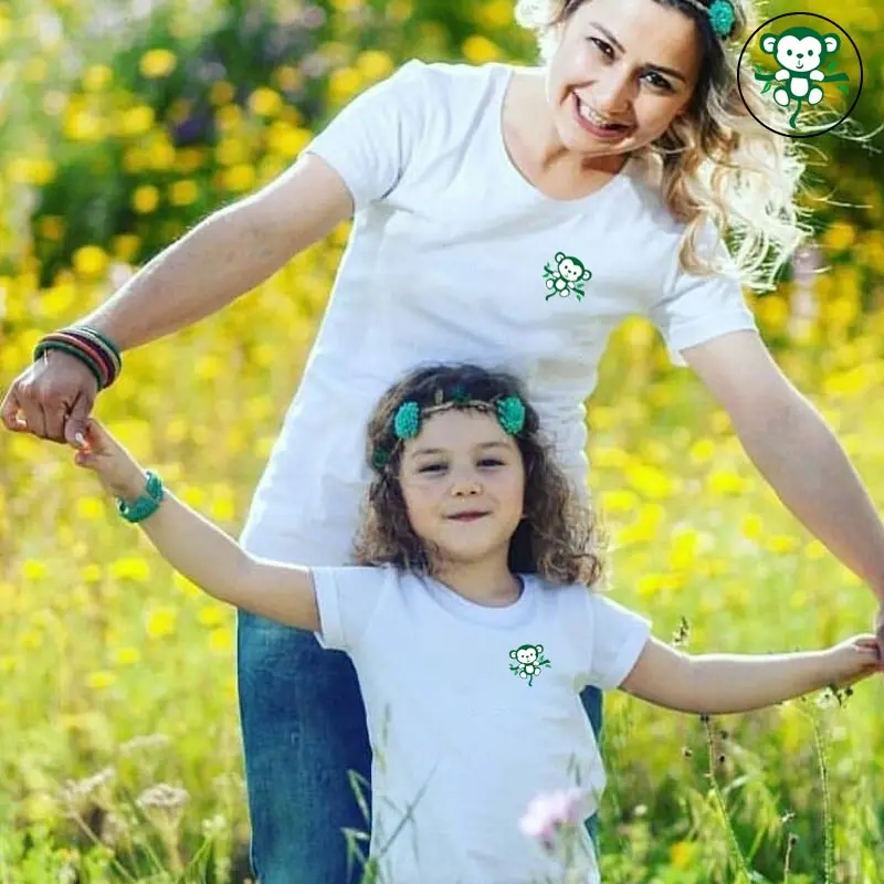 Парные комплекты для семьи с зеленой обезьяной детей мамы дочки отца сына и я