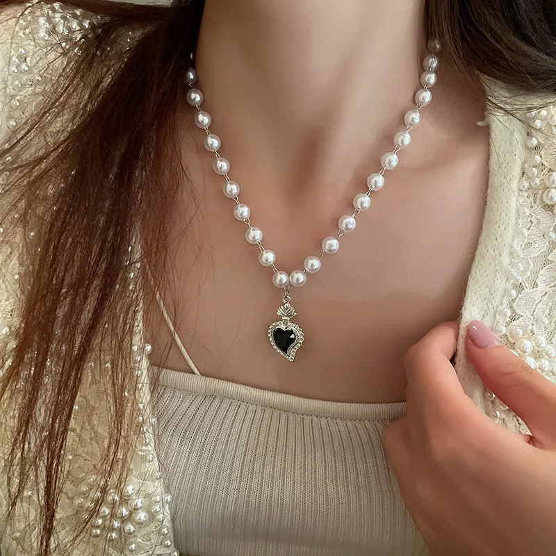 

Minar Everyday Imitation Pearl Beaded Necklace for Women Black Color Shinning Rhinestone Love Heart Pendant Necklace Jewelry