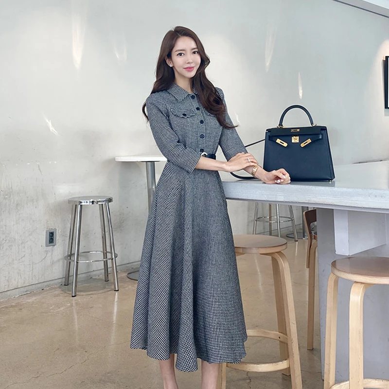 

New Korean Style Women Turn-Down Collar Three Quarter Sleeve A-Line Dress 2020 Fashion Slim Single Breasted Plaid Mid-Calf Dress