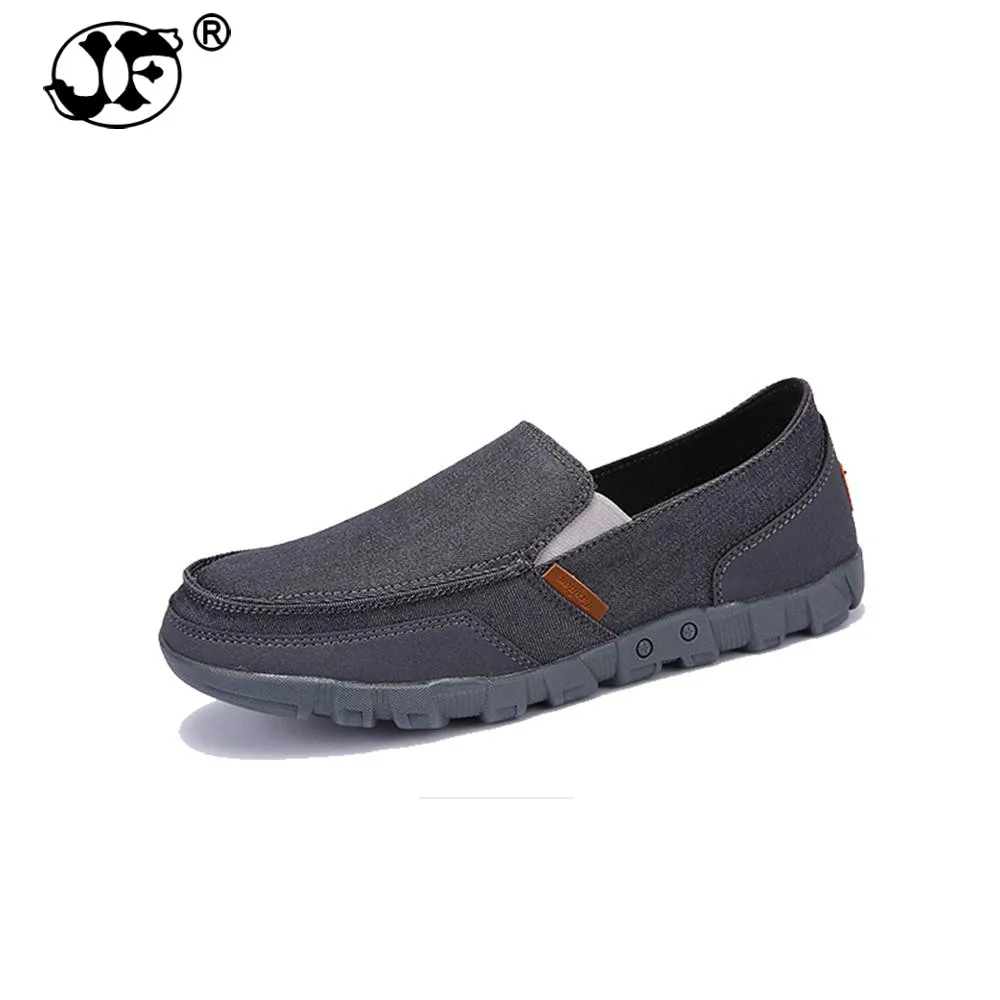 

2021 new Spring Autumn New Man Canvas Shoes Man Fashion Casual Lace-up Solid Comfortable Shoes Man Plus Size 556