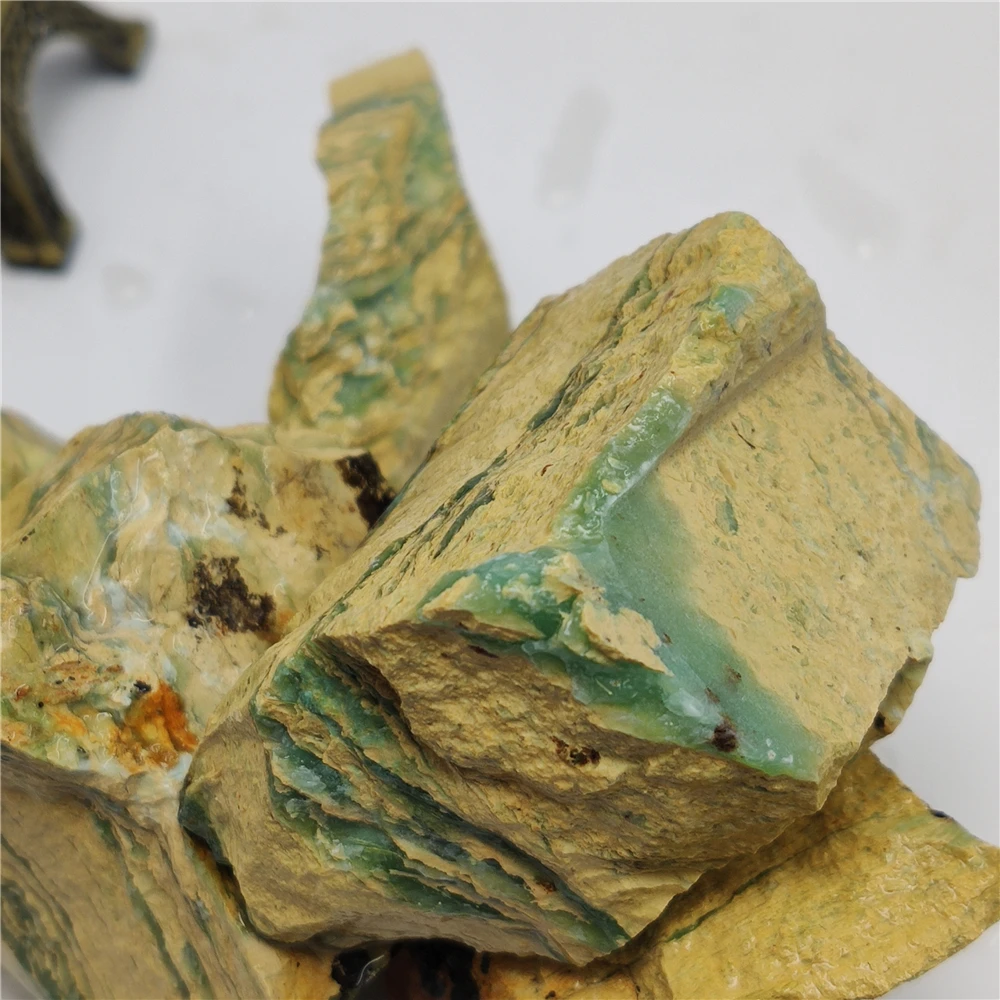 

Natural Chinese Phoenix Stone Mineral Specimen Healing Stones