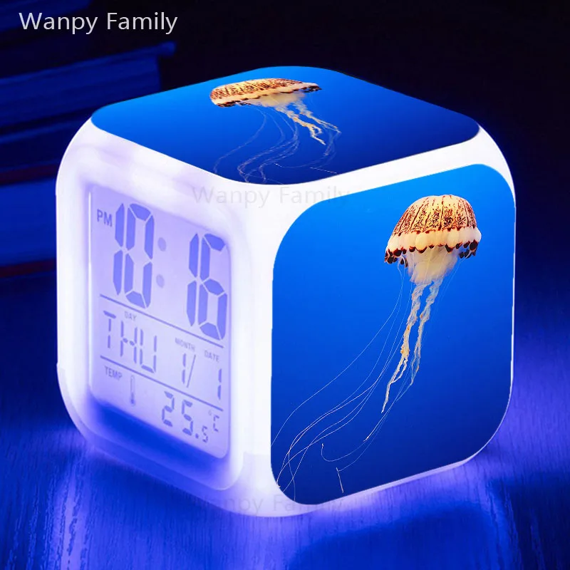 Будильник Jellyfish цифровой с 7 цветами светящийся светодиодный большим экраном и
