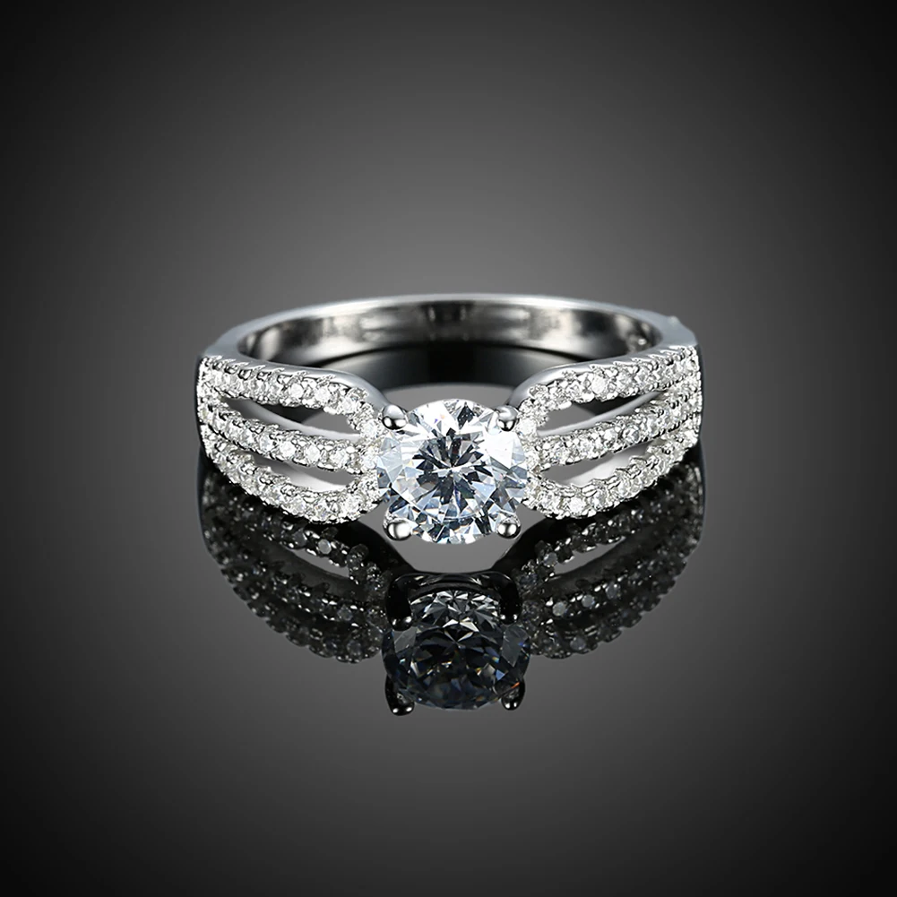 

ZEMIOR 925 Sterling Silver Hollow Claw Finger Rings For Women Shiny Large Cubic Zirconia Wedding Ring Exquisite Bride Jewelry