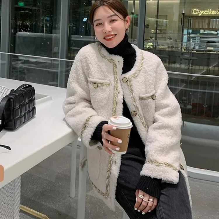 

Small Fragrance Round Neck Real Lamb Wool Coat Women's 2021 New Listing Granular Short Young Loose Fur Fashion Recommend Best