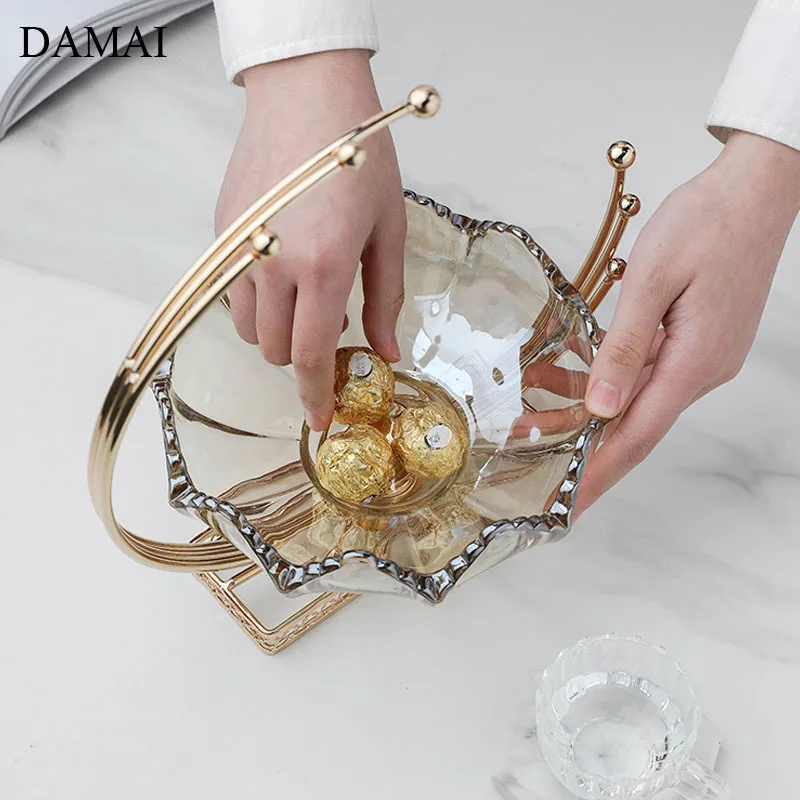 Декоративная чаша с золотым ходом металлическая стеклянная в форме полумесяца