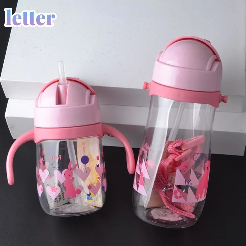 

230/450ml Cute Baby Straw Water Bottle Silicone Infant Feeding Flip Lid Leak Proof Training Tritan Bottle with Handle & Strap