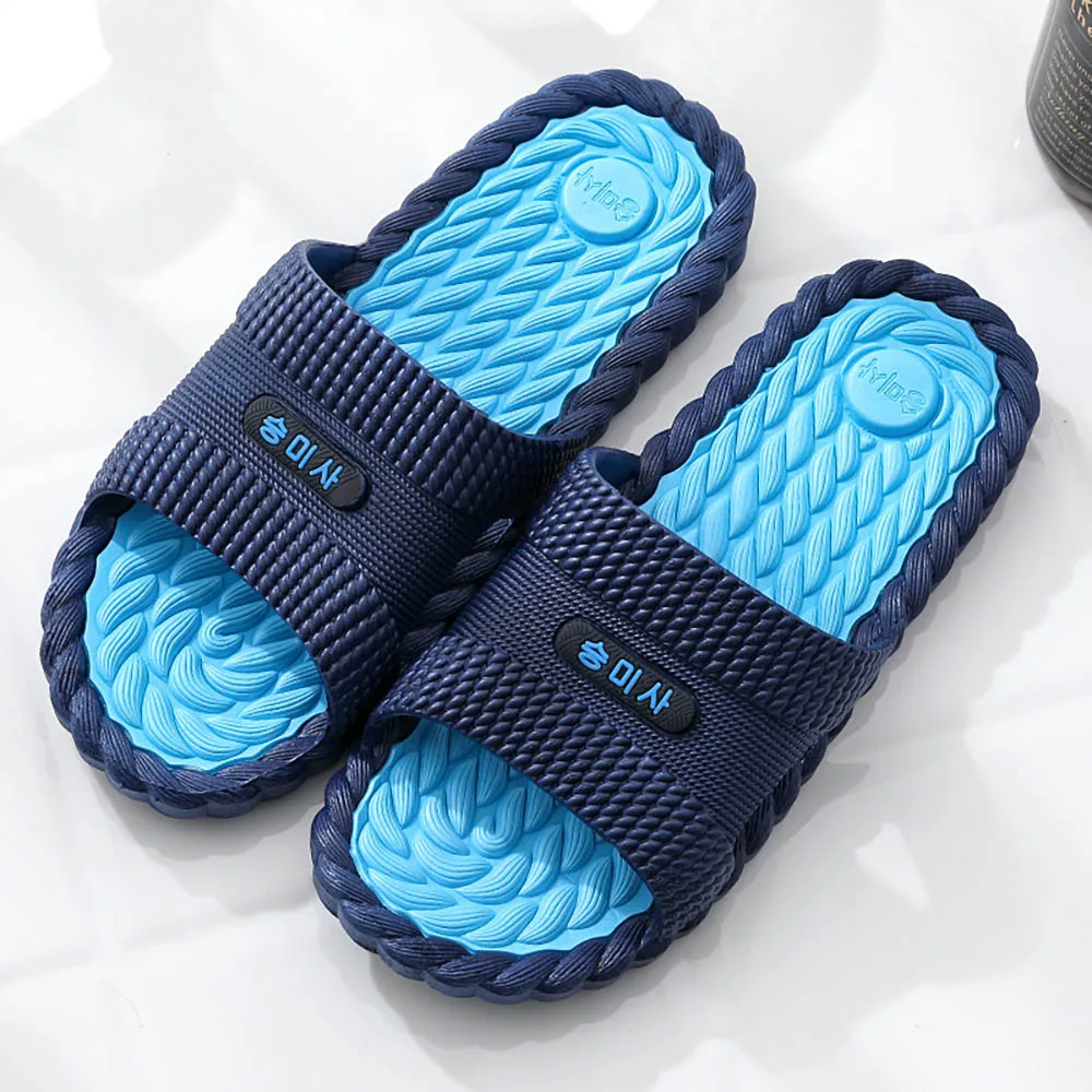 

New Couple Sandals Slippers Indoor Outdoor Plastic Sleepers Slippers Home Men Women Bathroom Bath Non-slip Home Summer Slippers
