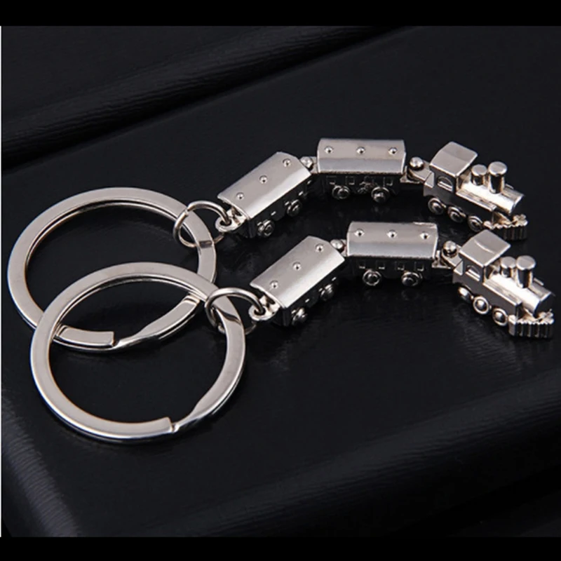 

Fashion Mini Train Model Alloy Keychains Metal Keyring Creative Key Fob Car Pendant Bag Charm For Men And Women llavero coche